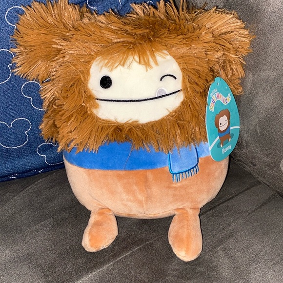 Squishmallows Benny the big foot with scarf - Picture 1 of 6